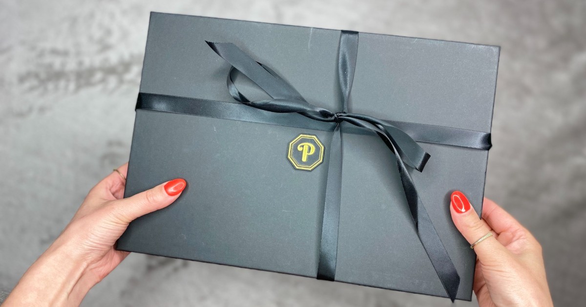 Roberta Style Lee - BLOG - Priestleys New Sustainable Luxury Handbag Brand Review | Unboxing & Sustainable Packaging