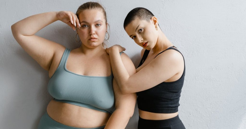 Dressing For Your Body Shape Style Guides | Curvy Women in Sports Wear