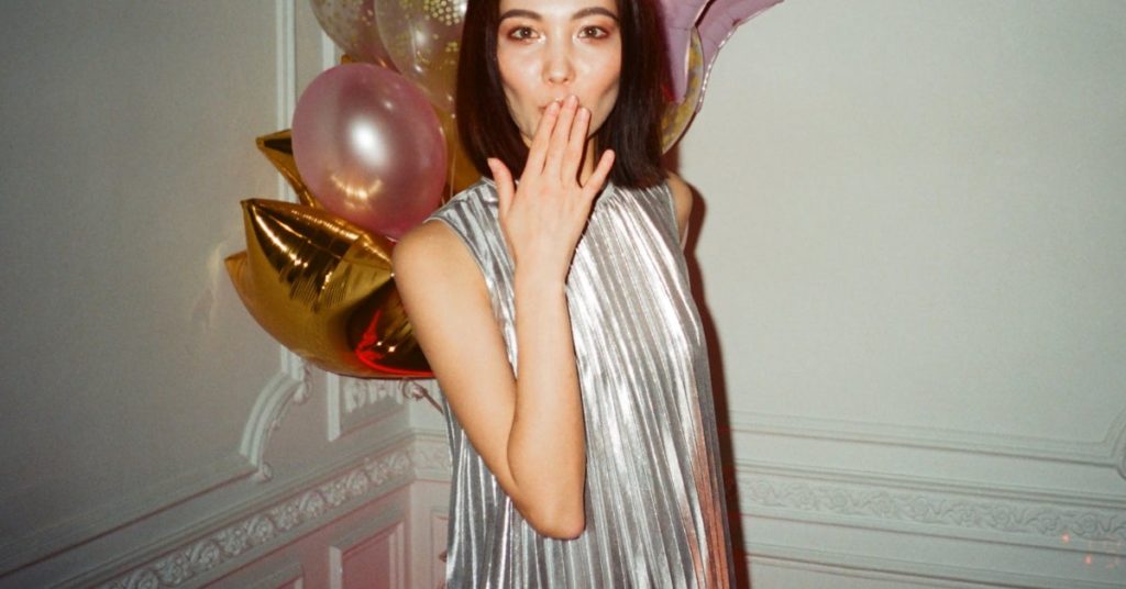 Roberta Style Lee _ BLOG _ New Years Eve Outfit Ethical & Sustainable Outfit Ideas _ NYE outfit _ Sustainable Party Outfits