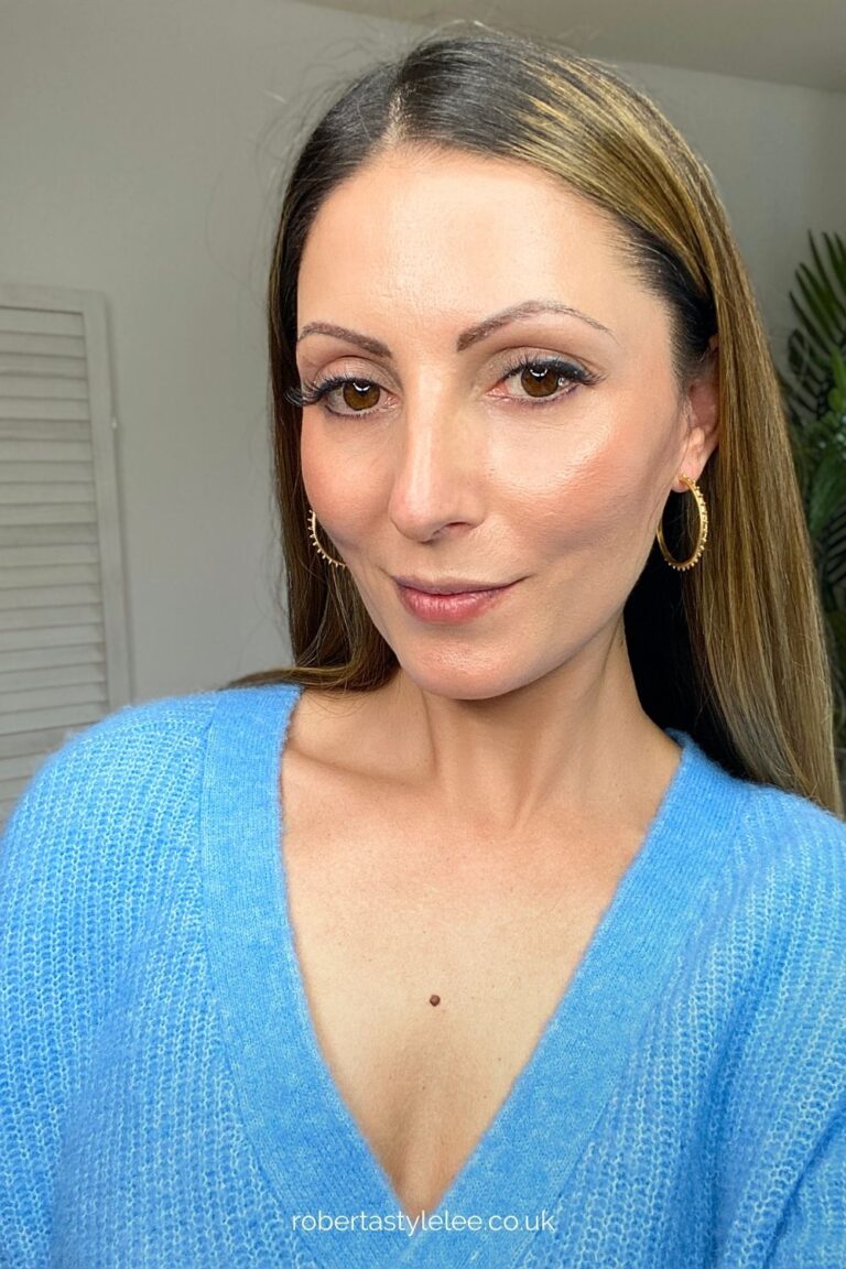 Roberta Style Lee BLOG The Perfect Good Hoop Earrings - 22ct Gold Hoops with (2)