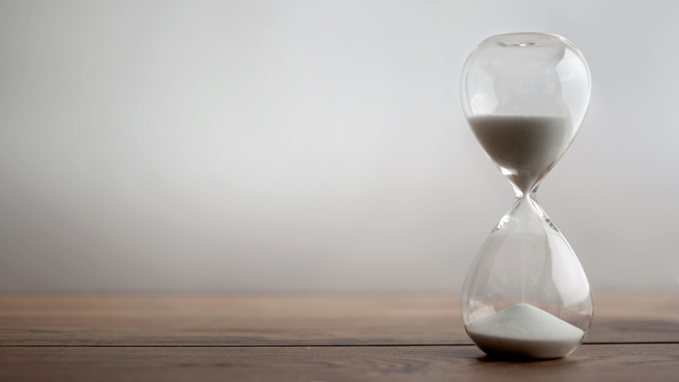 Roberta Lee - The Sustainable Stylist _ How to dress a hourglass figure