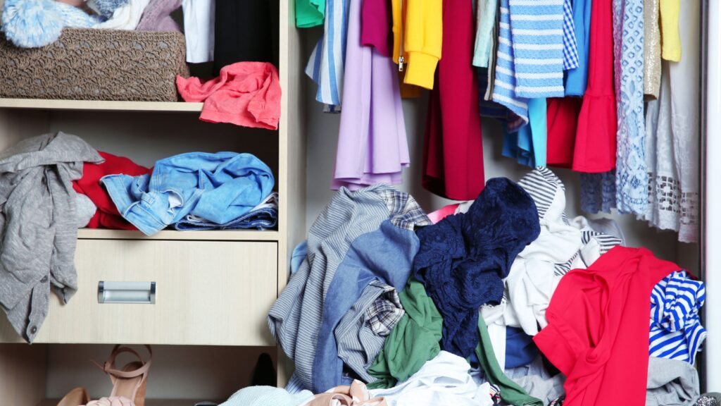 Wardrobe Audit & Edit Service | Overflowing wardrobe 