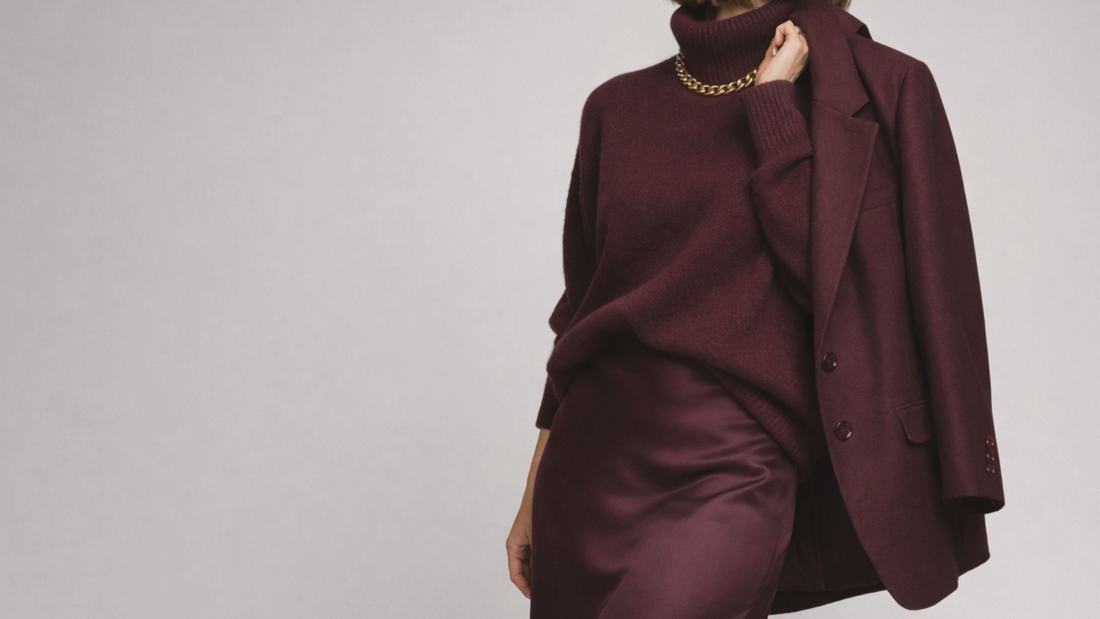 How to Find Your Personal Style Without Years of Guesswork PIN Women wearing burgundy outfit, looking effortless and elegant. Chic, simple, sustainable.